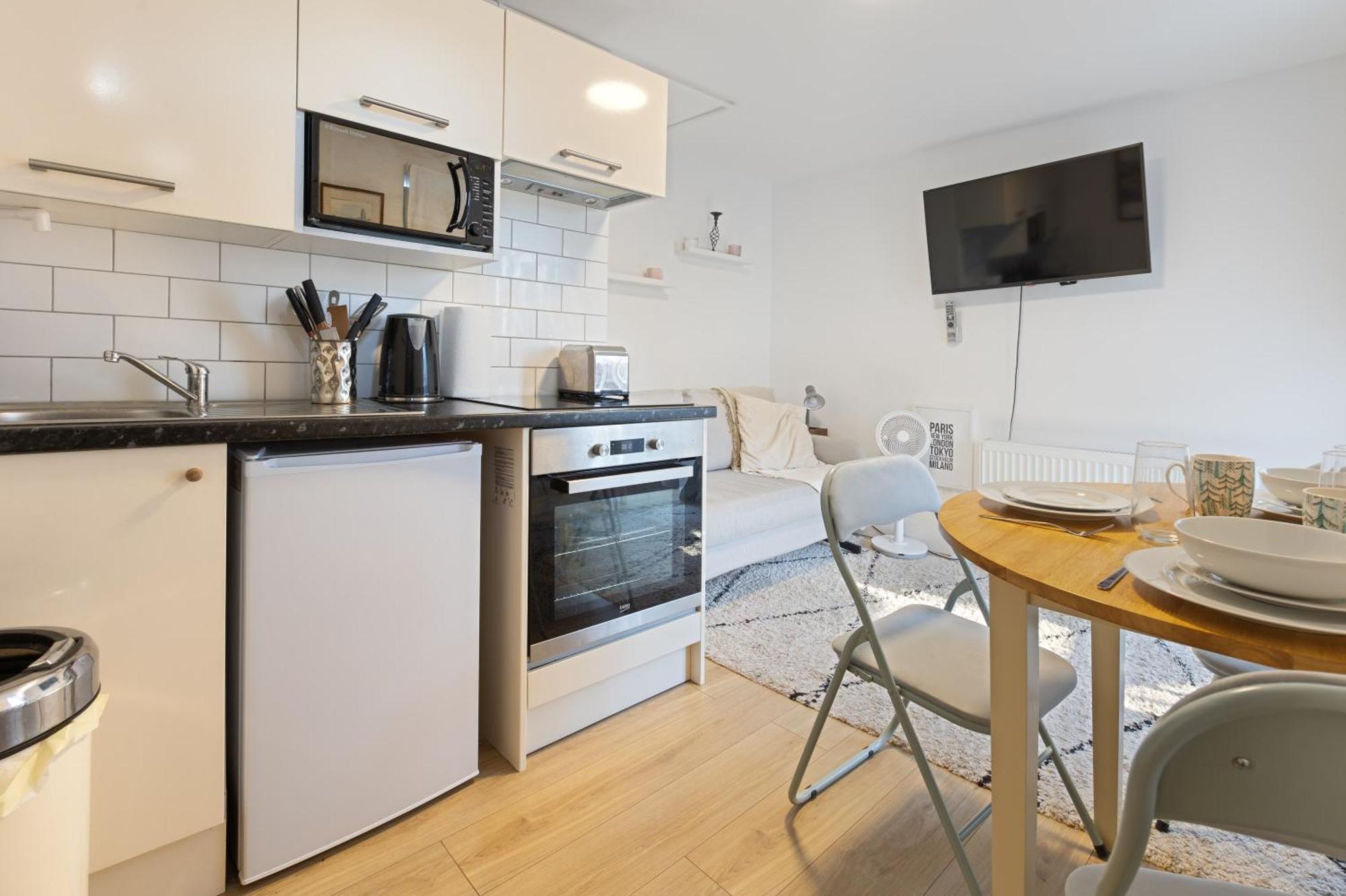 Modern Flat & Balcony In Historic West Kensington Διαμέρισμα Λονδίνο Εξωτερικό φωτογραφία