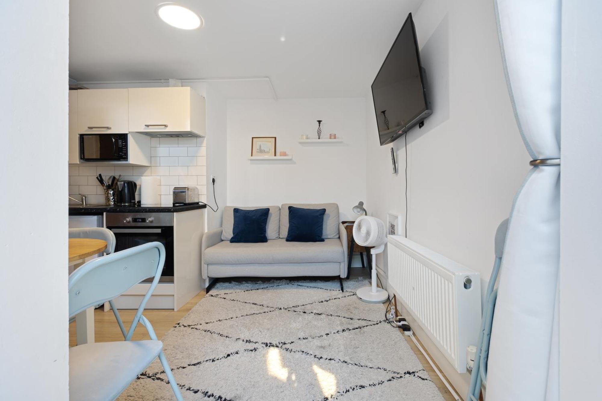 Modern Flat & Balcony In Historic West Kensington Διαμέρισμα Λονδίνο Εξωτερικό φωτογραφία