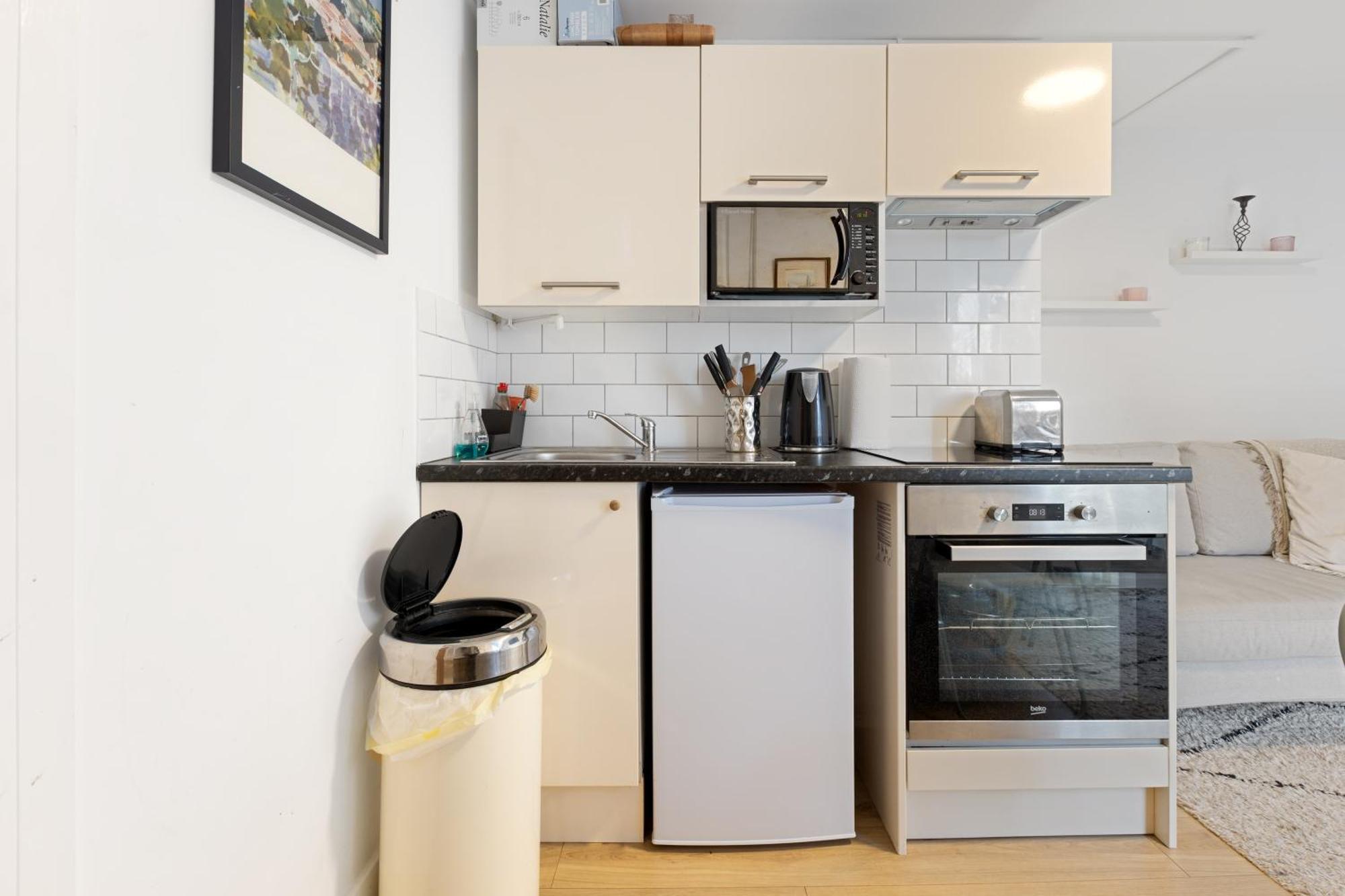 Modern Flat & Balcony In Historic West Kensington Διαμέρισμα Λονδίνο Εξωτερικό φωτογραφία