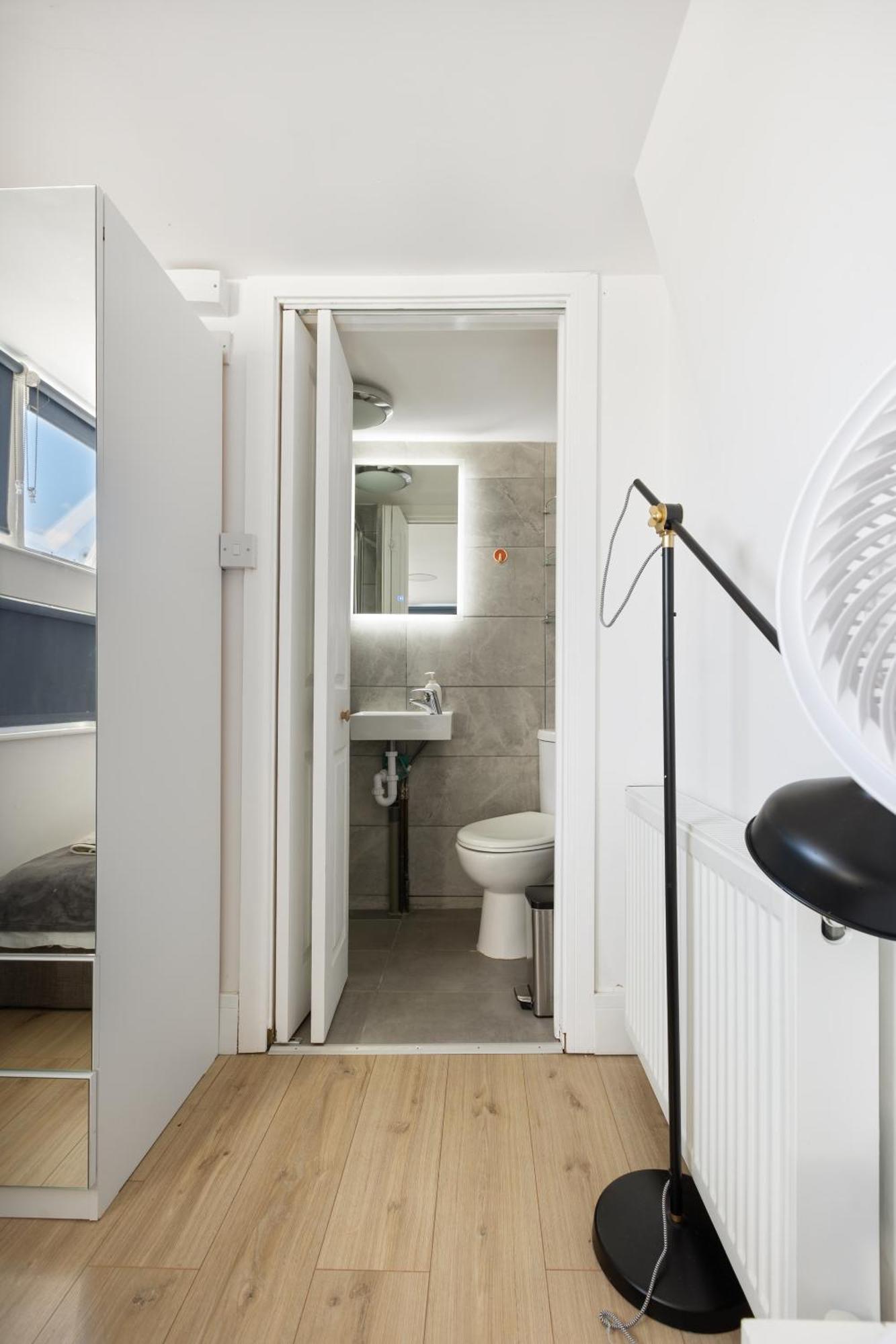 Modern Flat & Balcony In Historic West Kensington Διαμέρισμα Λονδίνο Εξωτερικό φωτογραφία
